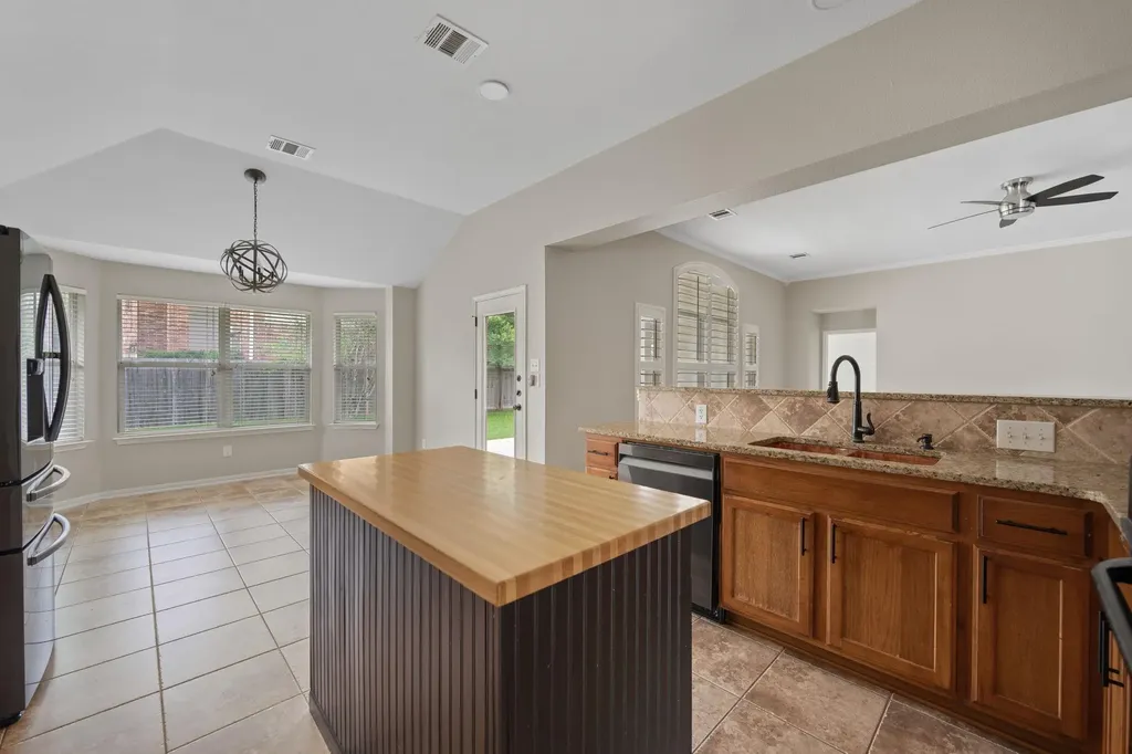 2300 Haig Point Cove Pflugerville TX 78660