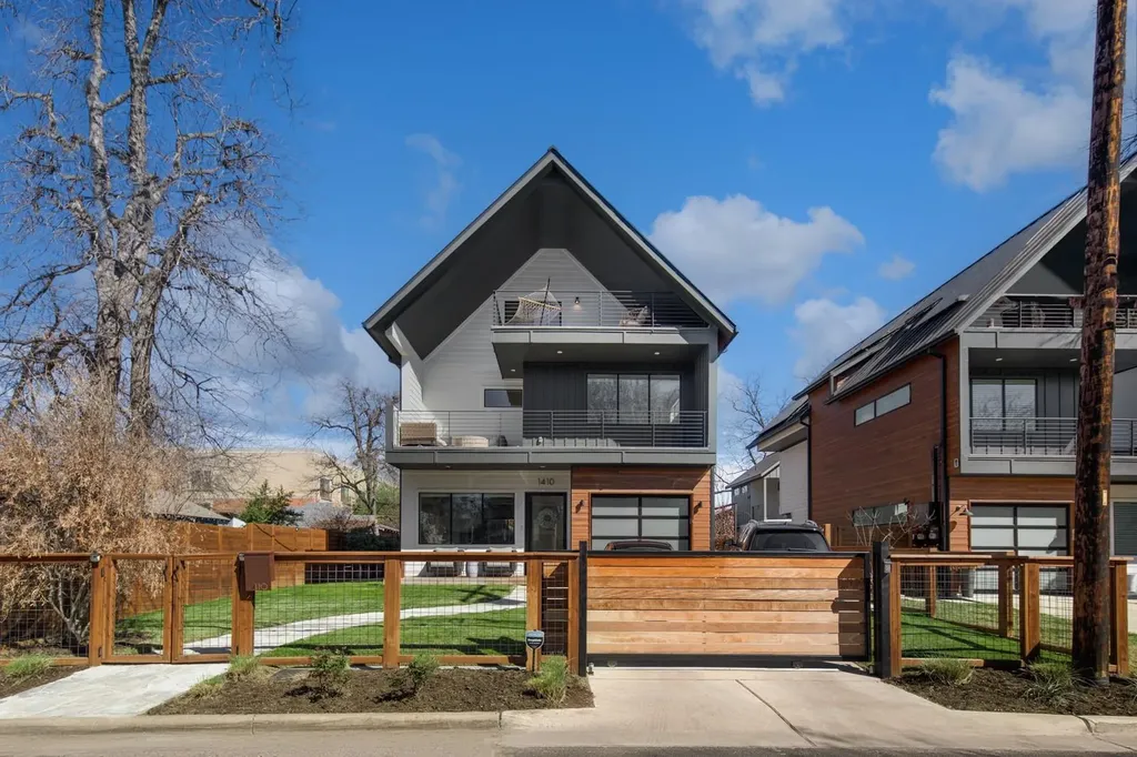 1410 E 3rd Street Austin TX 78702