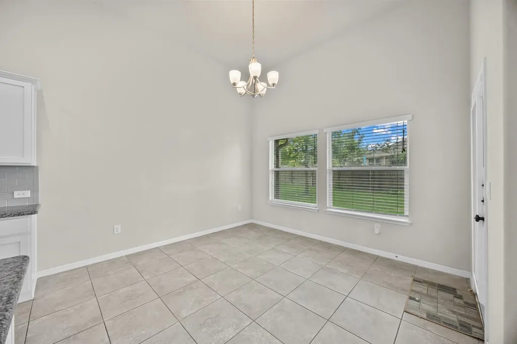 1018 Granbury Cove Round Rock TX 78664
