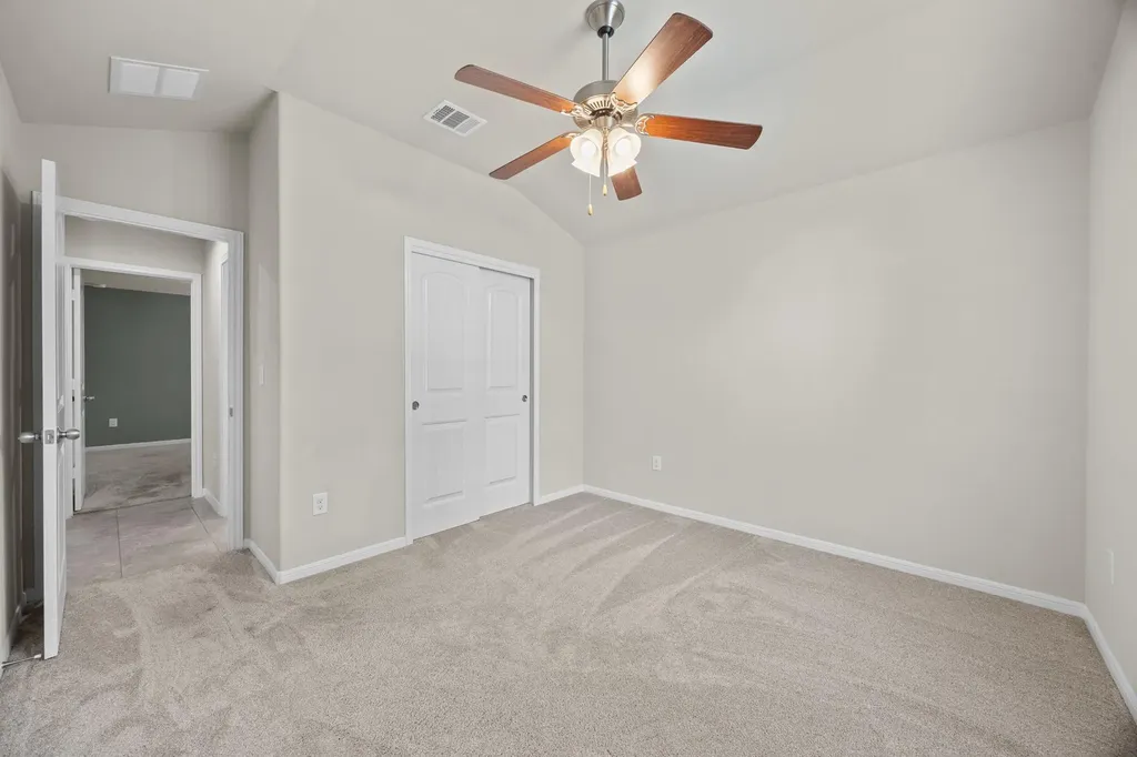 1018 Granbury Cove Round Rock TX 78664