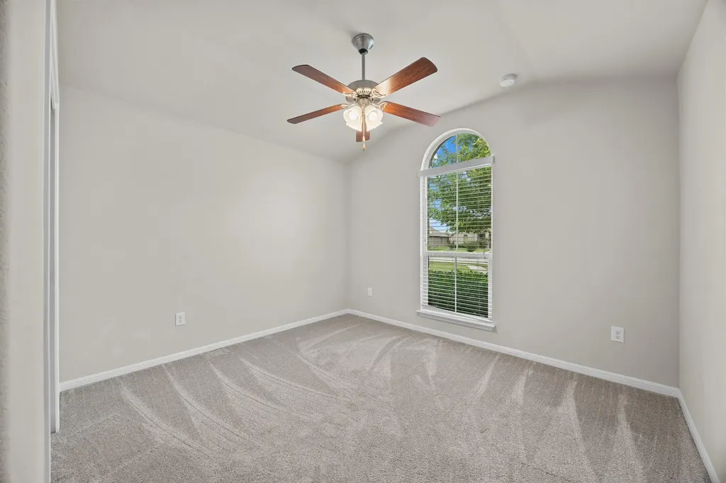 1018 Granbury Cove Round Rock TX 78664