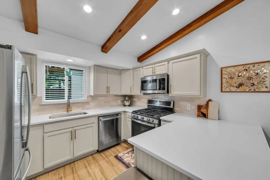 4901 Powder River Road Austin TX 78759