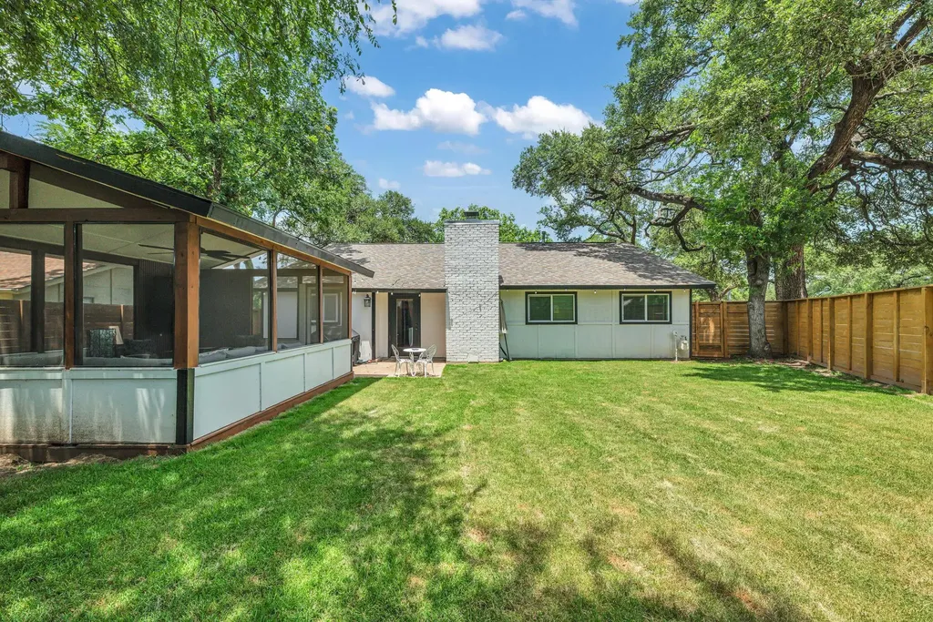 4901 Powder River Road Austin TX 78759