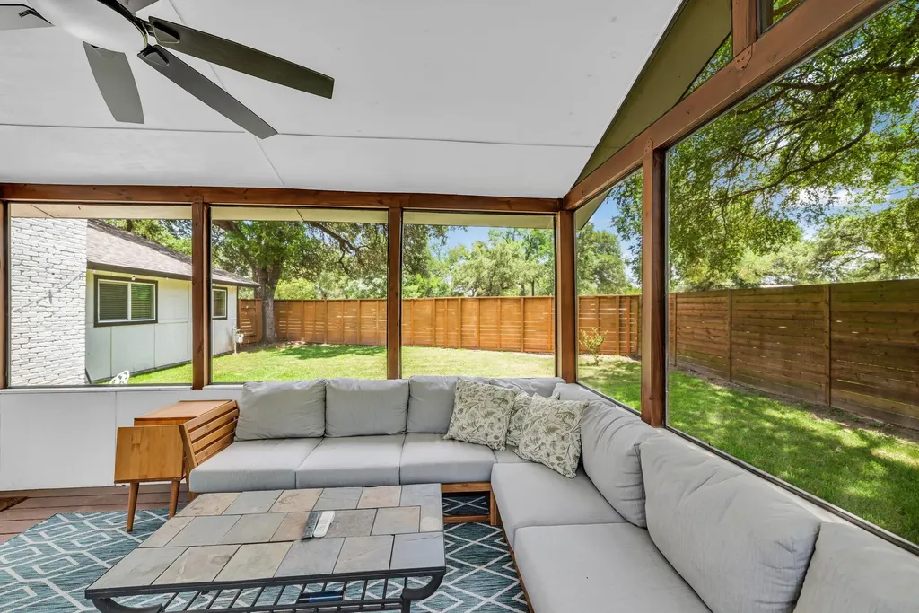 4901 Powder River Road Austin TX 78759