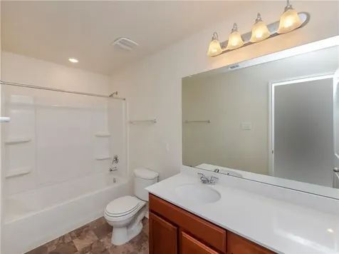 119 Everglades Avenue Taylor TX 76574