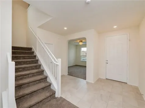 119 Everglades Avenue Taylor TX 76574