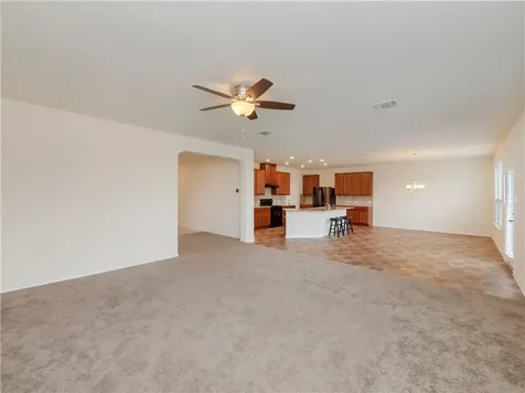 119 Everglades Avenue Taylor TX 76574