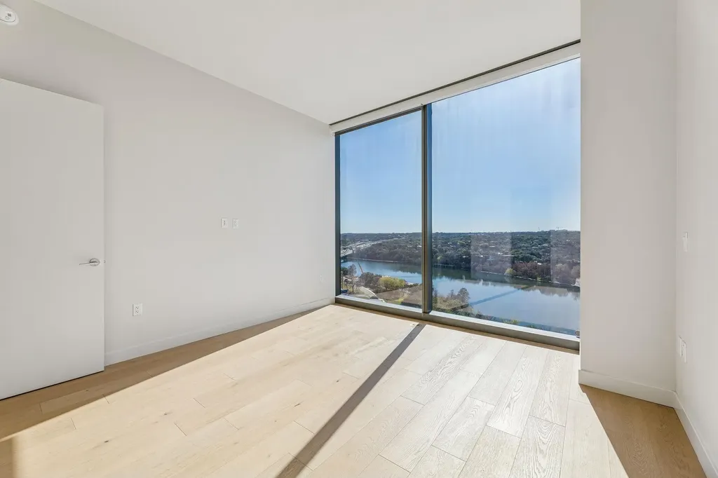 44 East Avenue Austin TX 78701