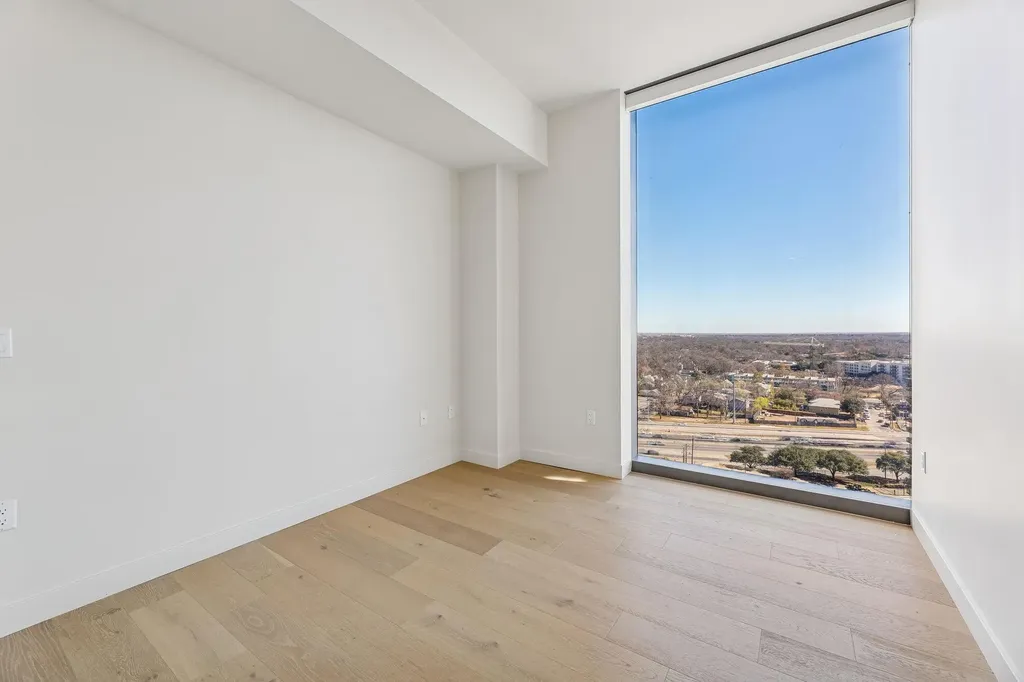 44 East Avenue Austin TX 78701