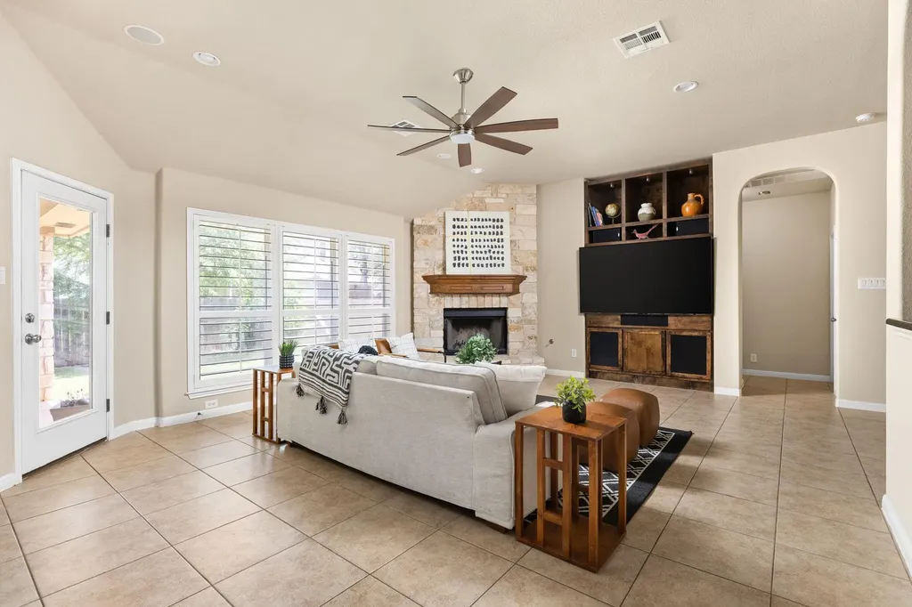 4109 Massey Way Round Rock TX 78681