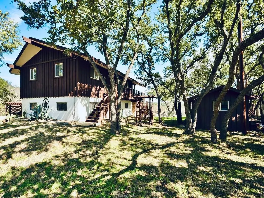 729 Nomad Drive Spicewood TX 78669