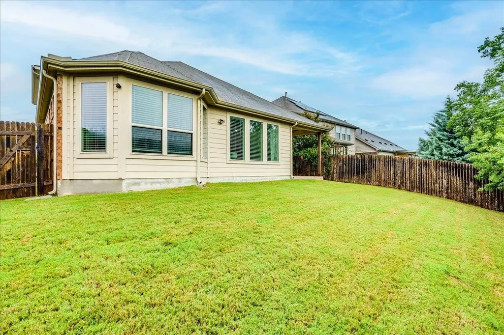 634 Blossom Valley Stream Buda TX 78610