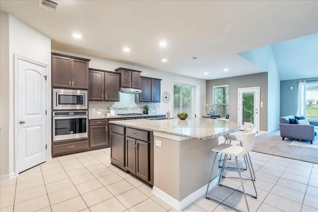634 Blossom Valley Stream Buda TX 78610