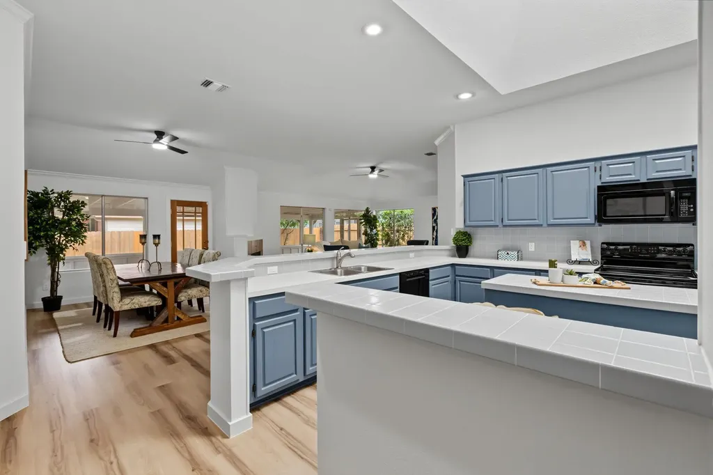3105 Sesbania Drive Austin TX 78748