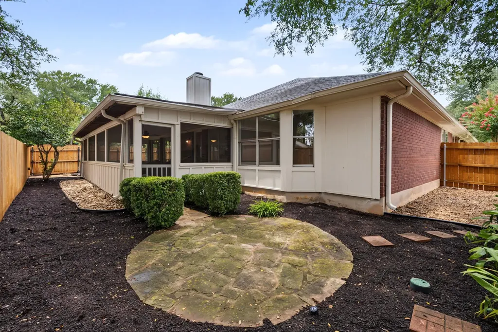 3105 Sesbania Drive Austin TX 78748