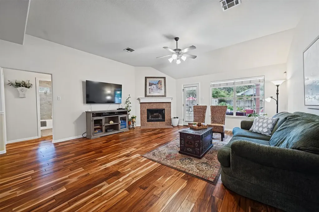 526 Cullen Boulevard Buda TX 78610
