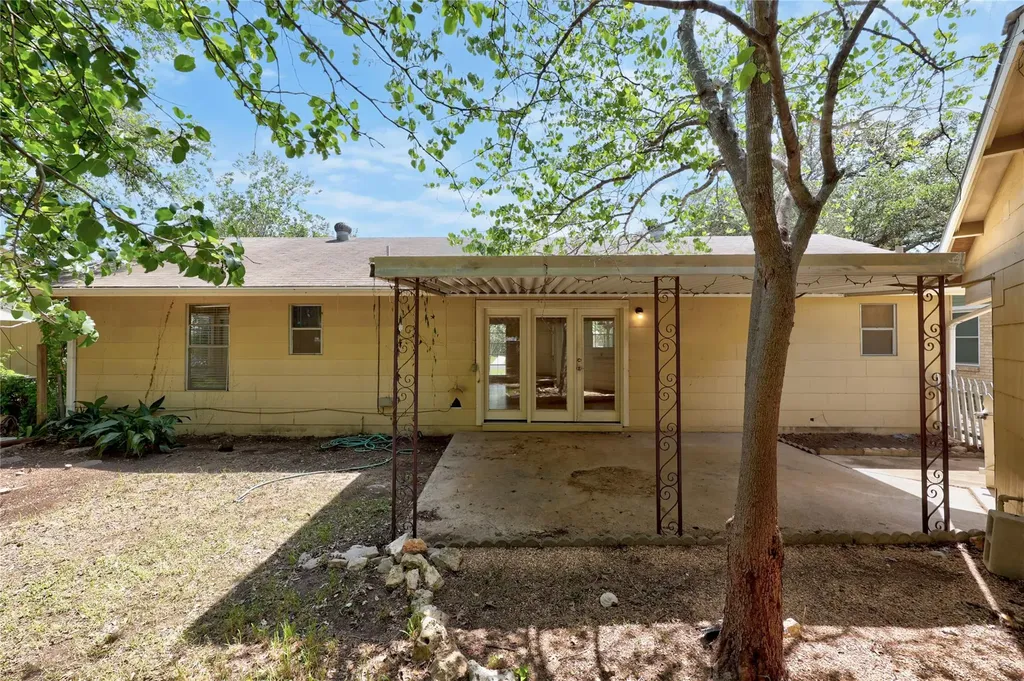 1614 Ashberry Drive Austin TX 78723