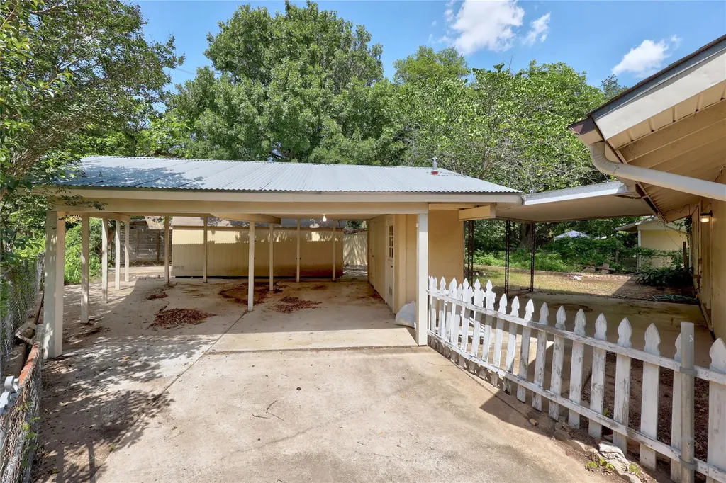 1614 Ashberry Drive Austin TX 78723