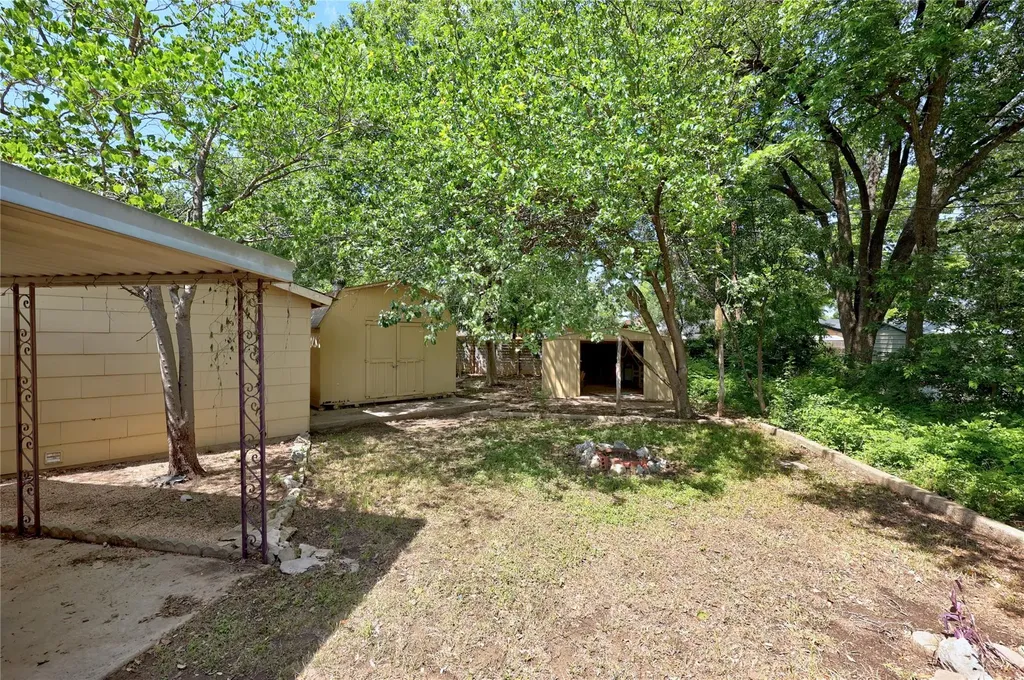 1614 Ashberry Drive Austin TX 78723