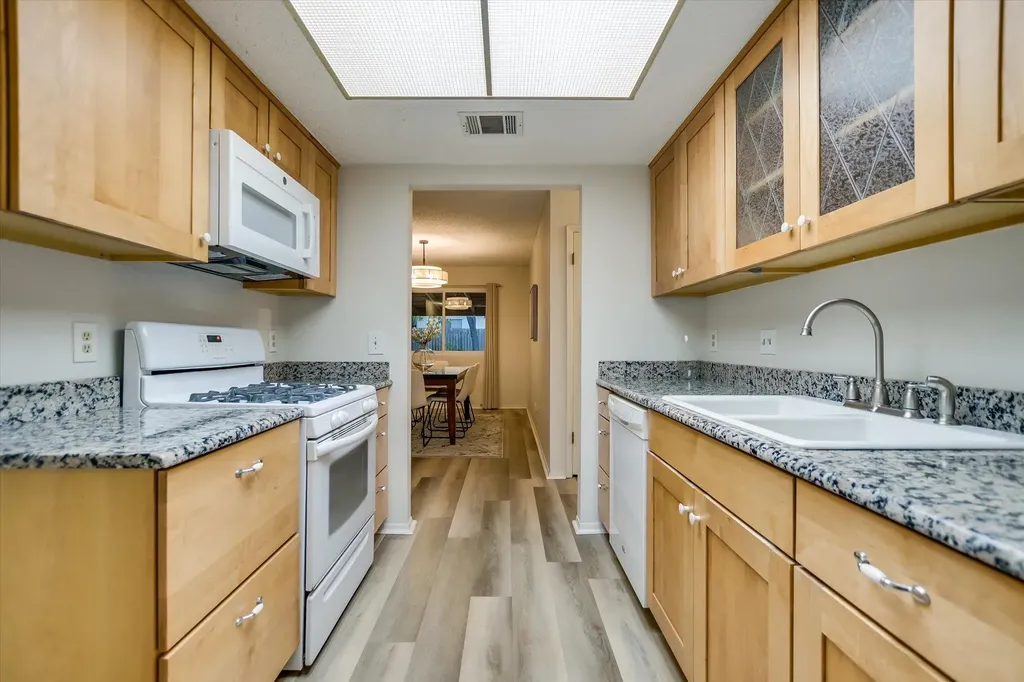 6906 Moonmont Drive Austin TX 78745