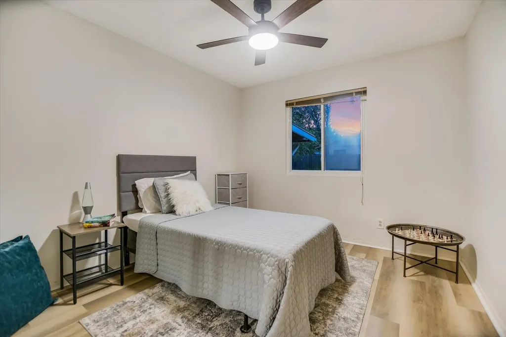 6906 Moonmont Drive Austin TX 78745