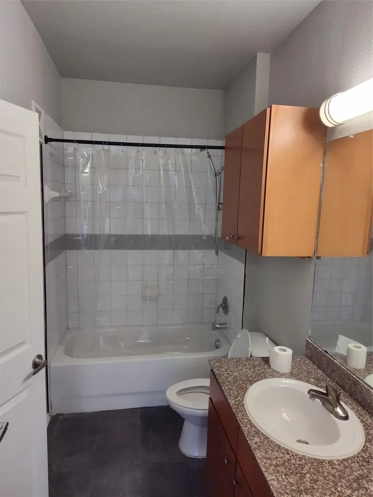 2502 Leon Street Austin TX 78705