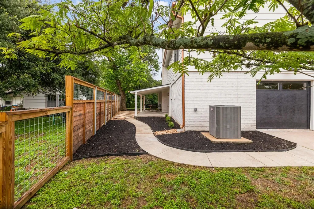 6905 N Creighton Lane Austin TX 78723