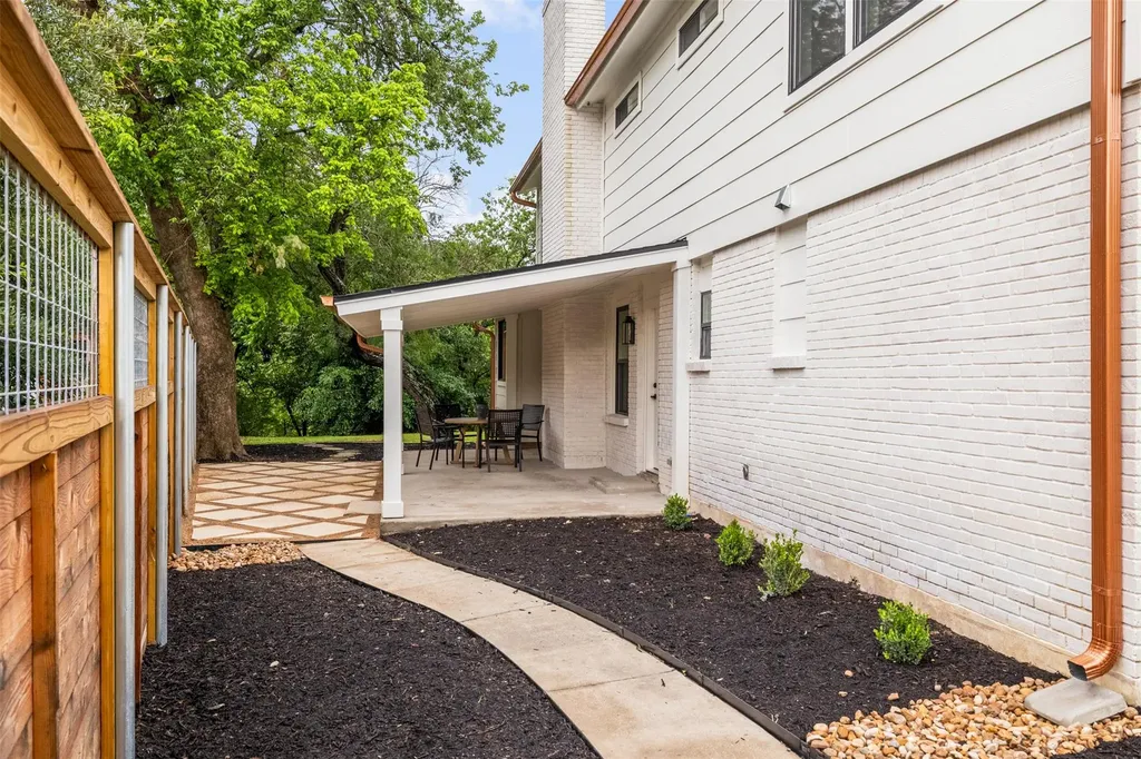 6905 N Creighton Lane Austin TX 78723