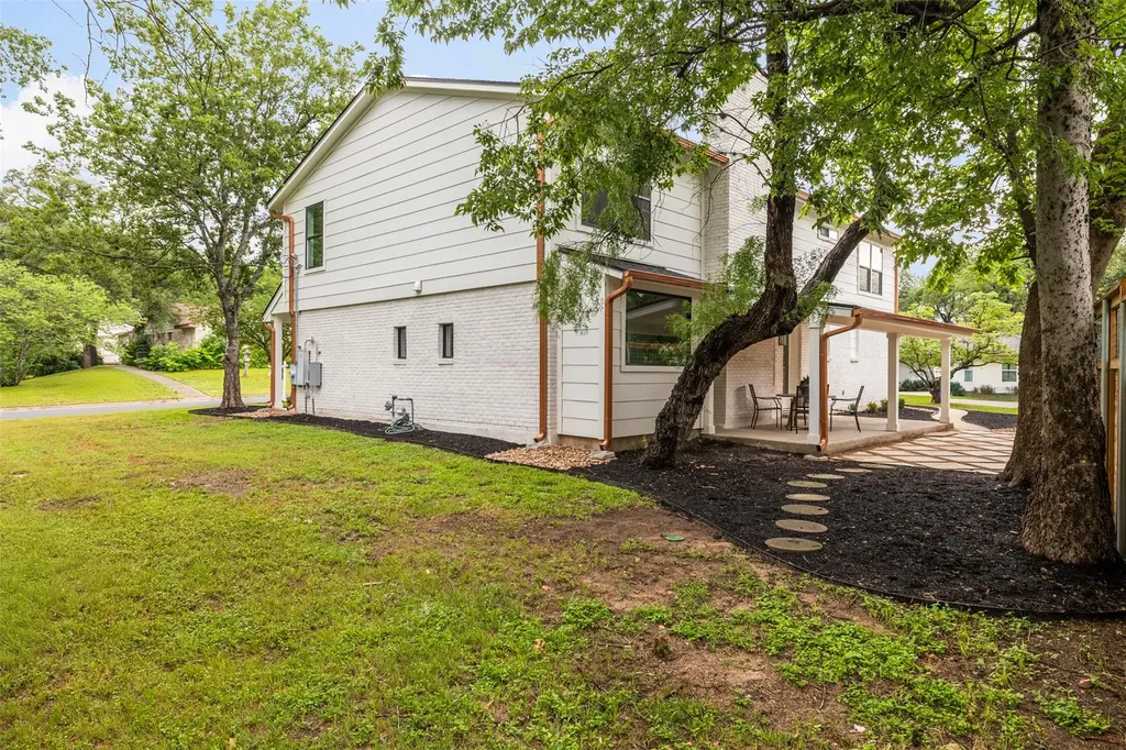6905 N Creighton Lane Austin TX 78723