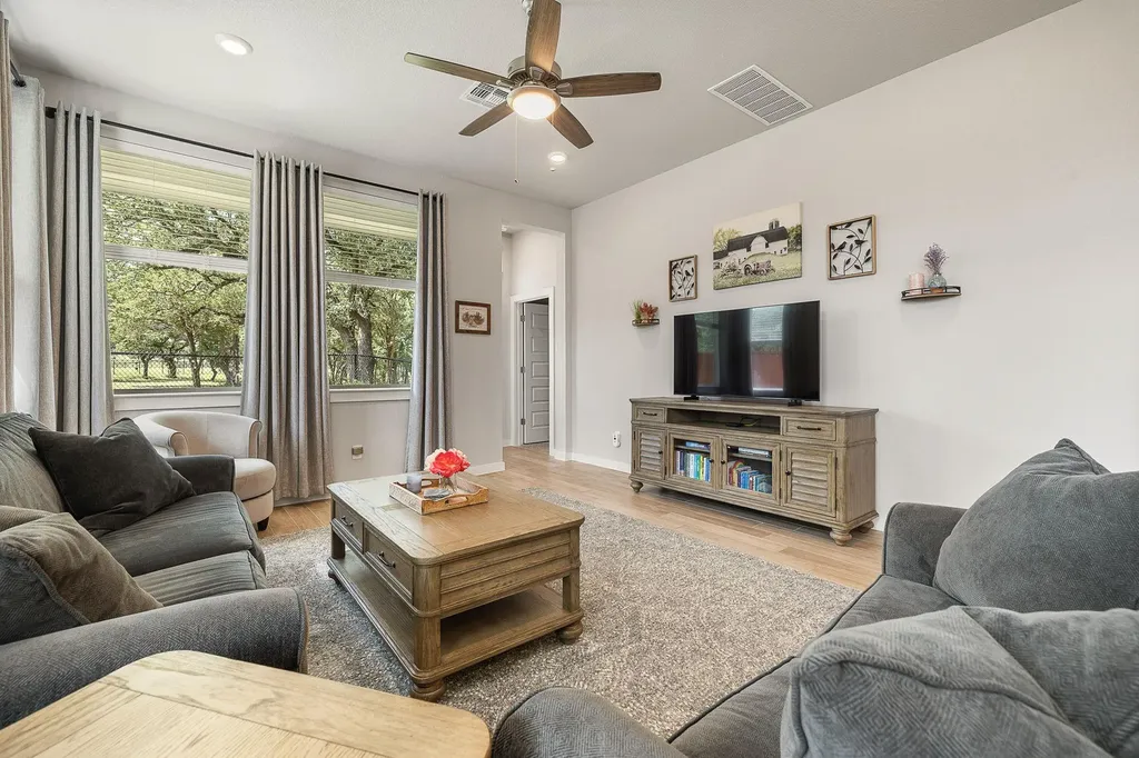 1100 Deer Rim Road Leander TX 78641