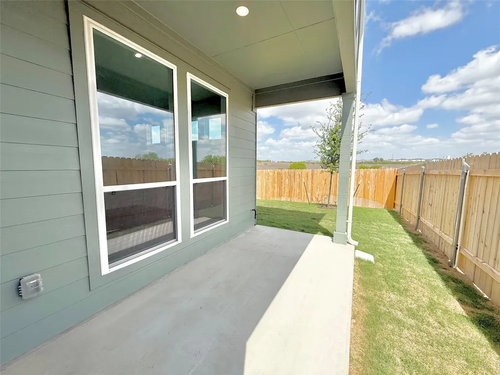 476 Young Street Buda TX 78610
