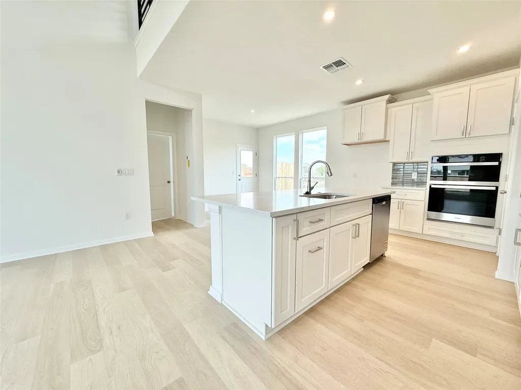 476 Young Street Buda TX 78610