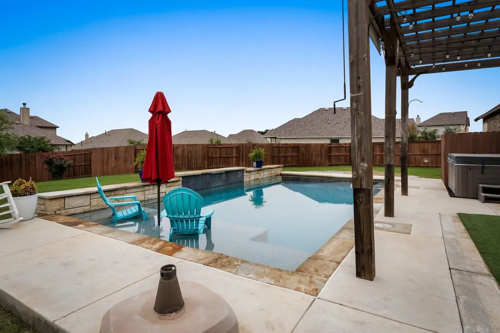 140 Waterloo Cove Georgetown TX 78628