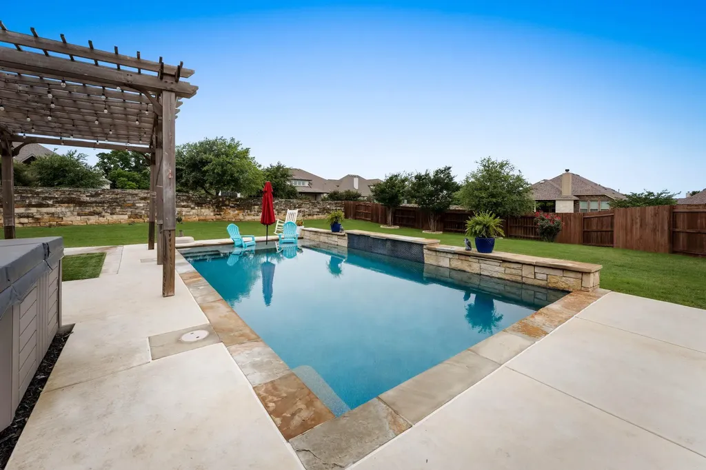 140 Waterloo Cove Georgetown TX 78628