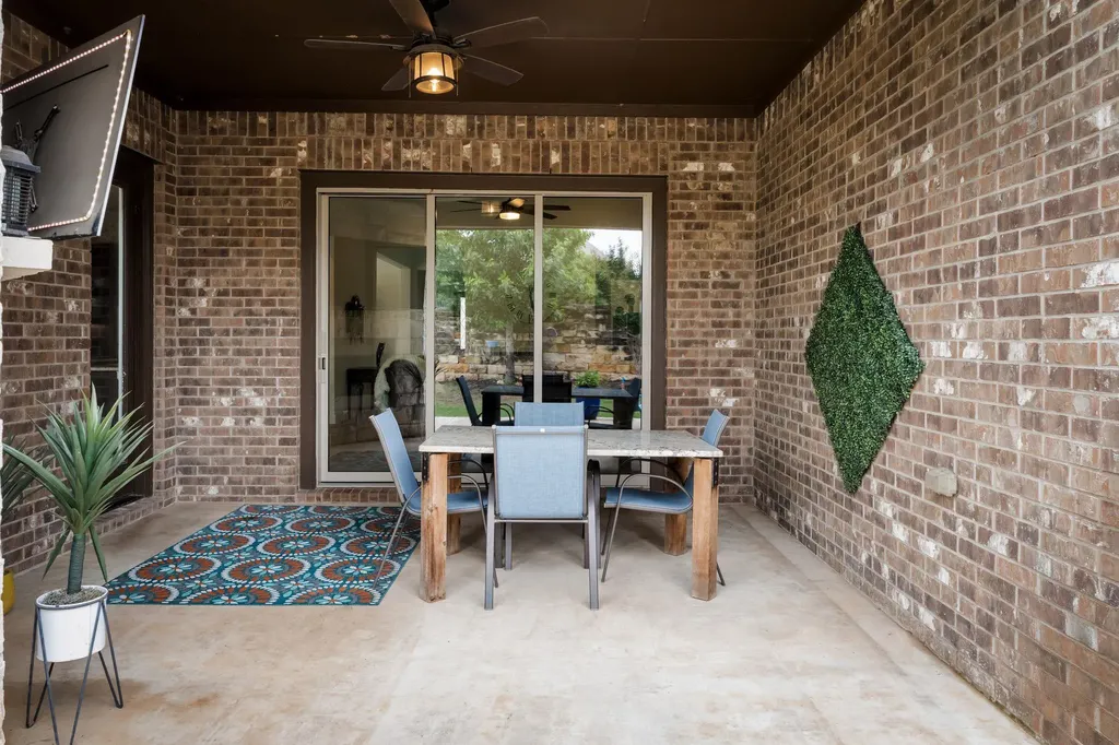 140 Waterloo Cove Georgetown TX 78628