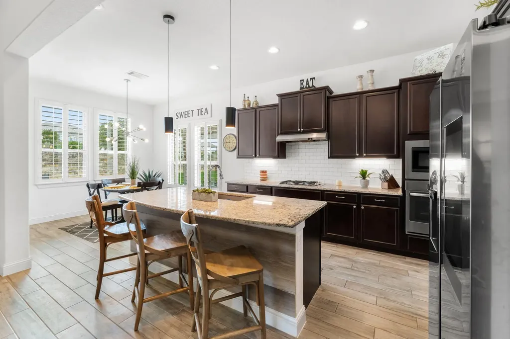 140 Waterloo Cove Georgetown TX 78628
