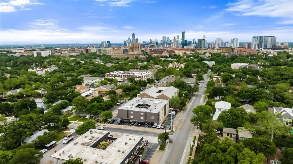 101 E 33rd Street Austin TX 78705