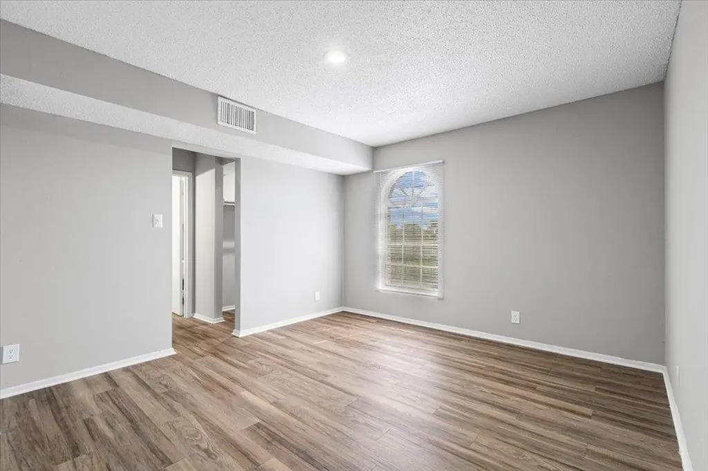 101 E 33rd Street Austin TX 78705