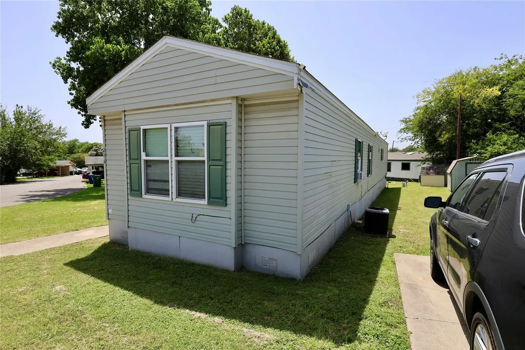 900 Broken Feather Trail Pflugerville TX 78660