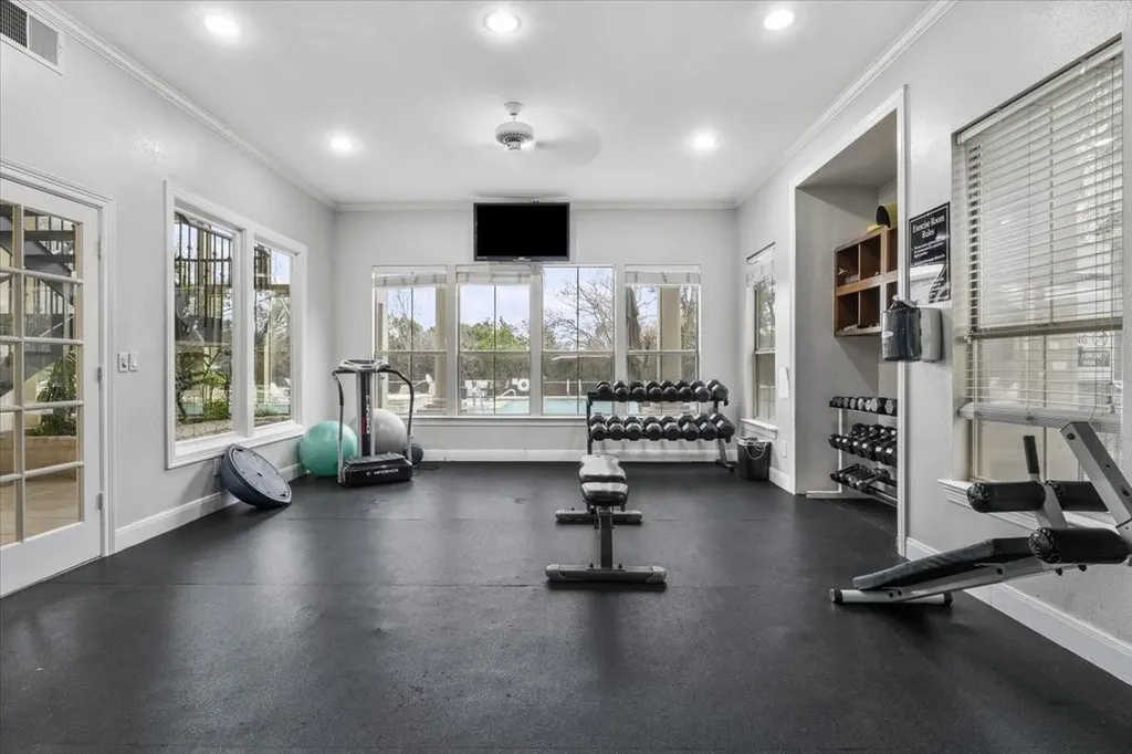 6000 Shepherd Mountain Cove Austin TX 78730
