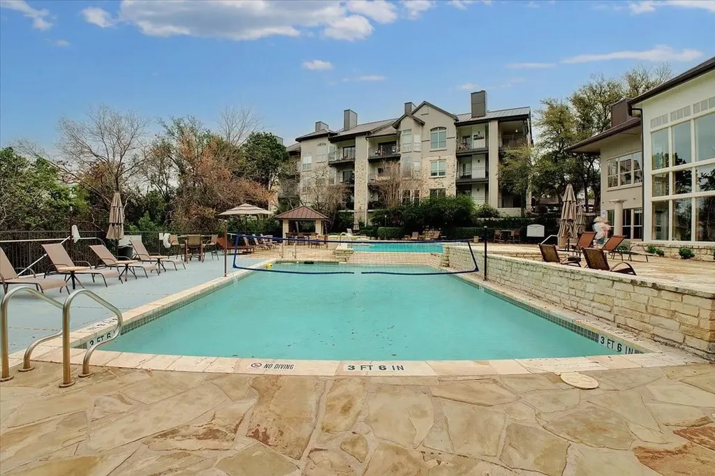 6000 Shepherd Mountain Cove Austin TX 78730