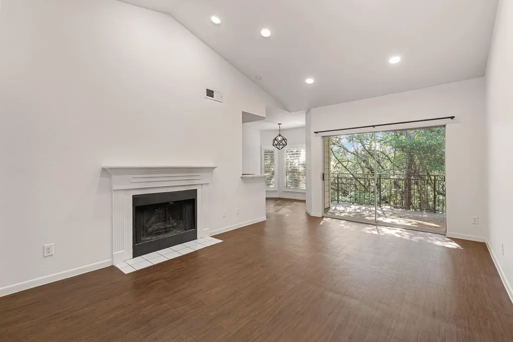 6000 Shepherd Mountain Cove Austin TX 78730