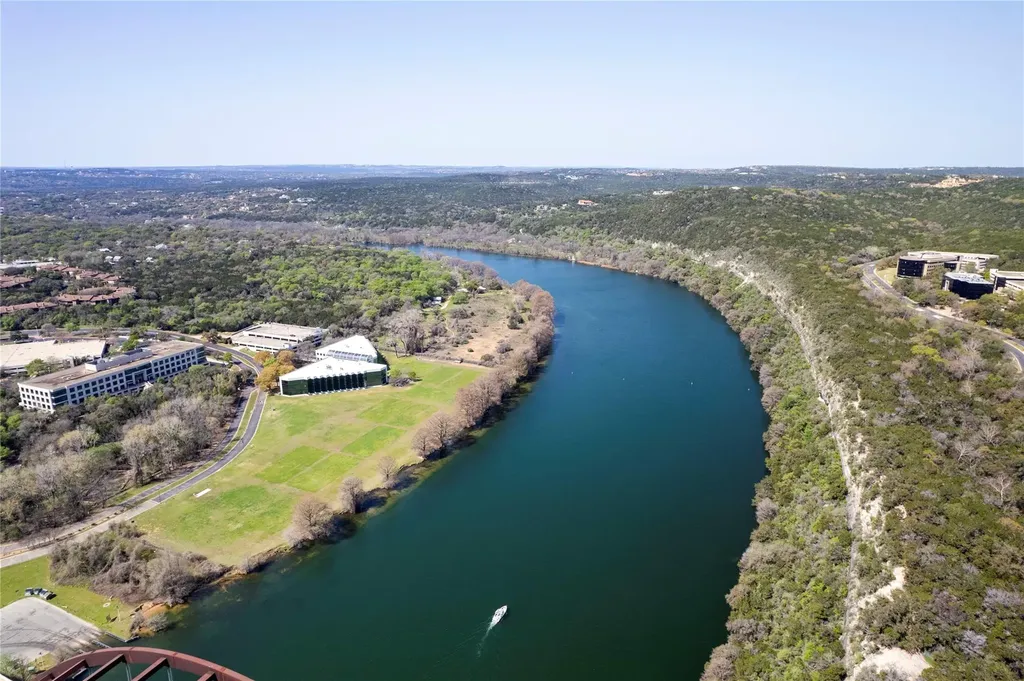 6000 Shepherd Mountain Cove Austin TX 78730