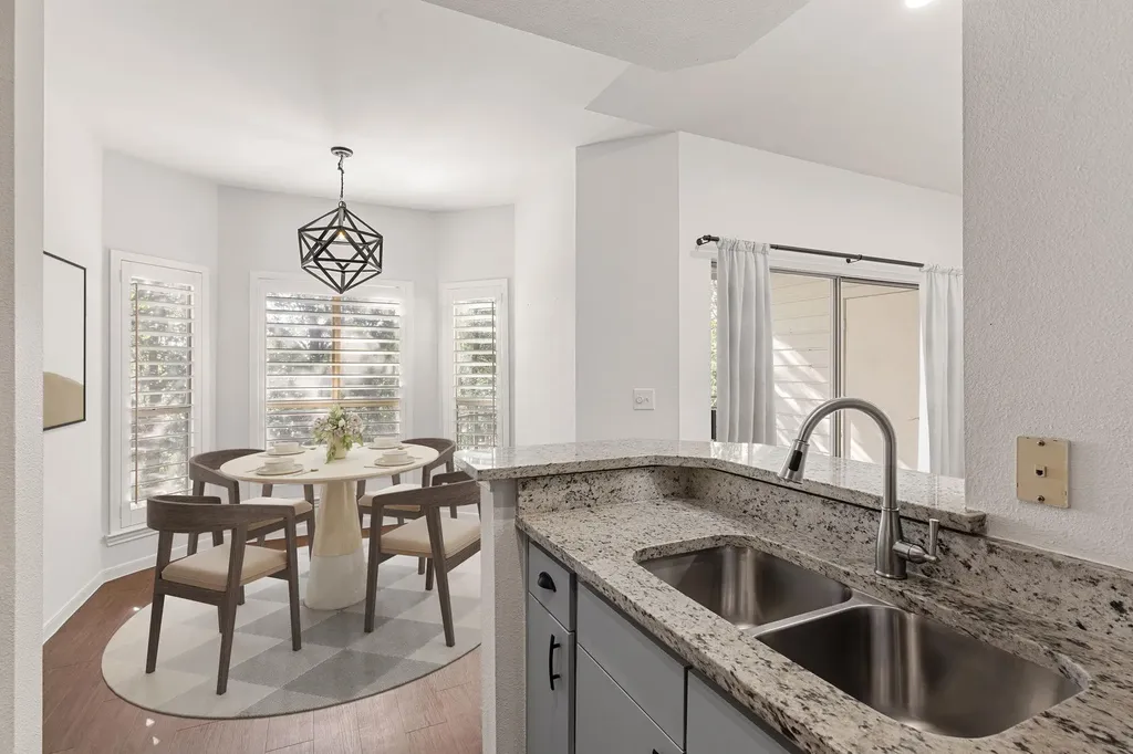 6000 Shepherd Mountain Cove Austin TX 78730
