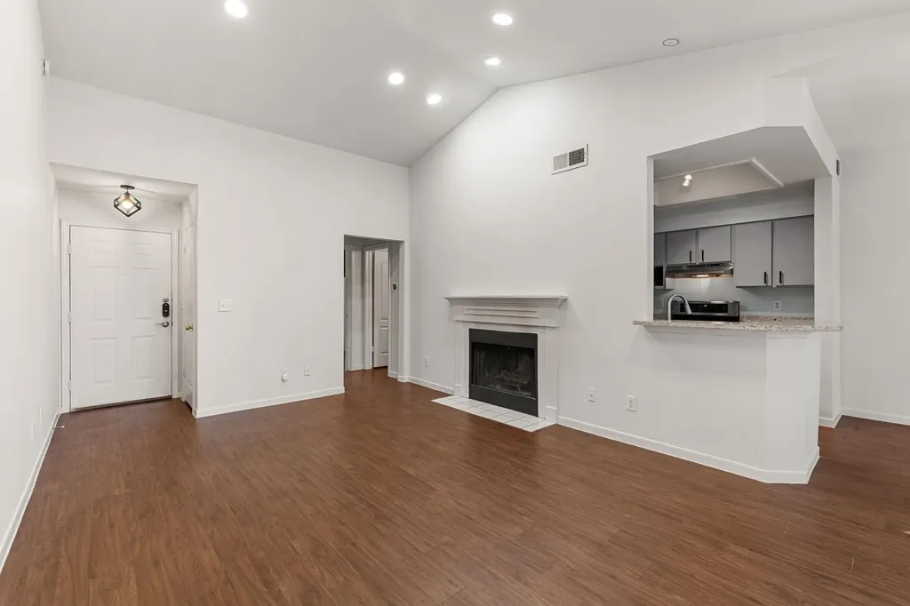 6000 Shepherd Mountain Cove Austin TX 78730