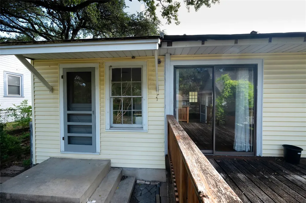 2107 Rabb Glen Street Austin TX 78704