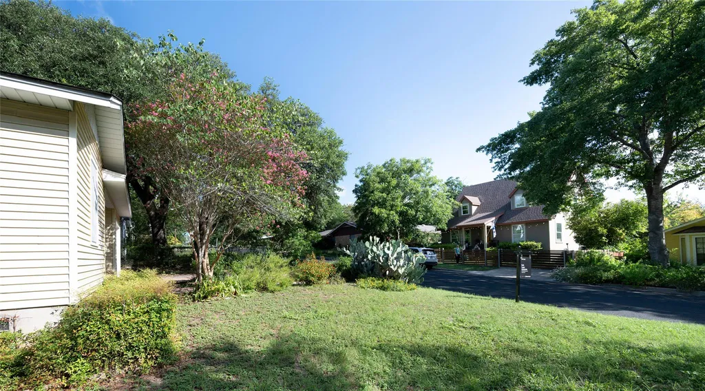 2107 Rabb Glen Street Austin TX 78704