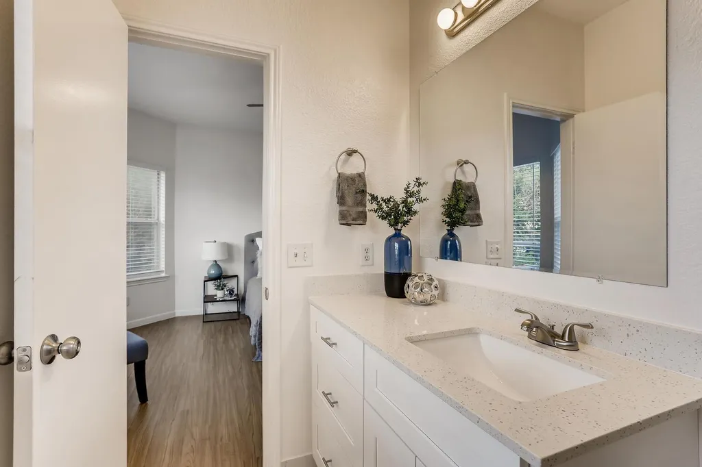 1206 Maple Avenue Austin TX 78702