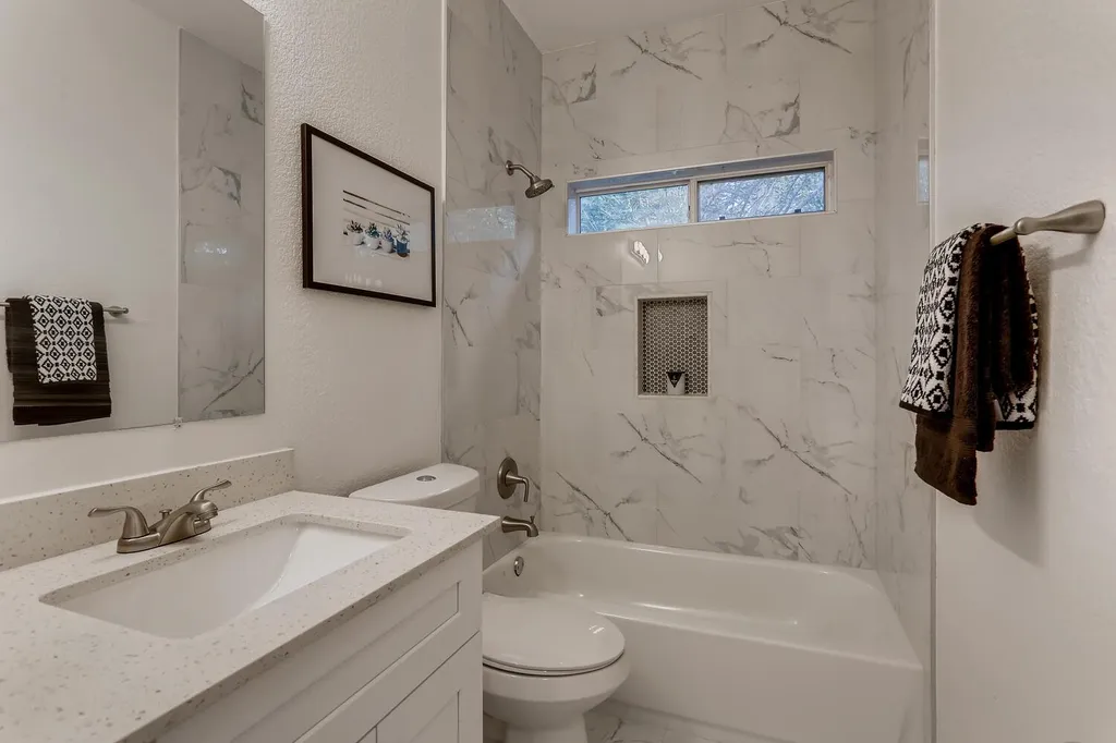 1206 Maple Avenue Austin TX 78702