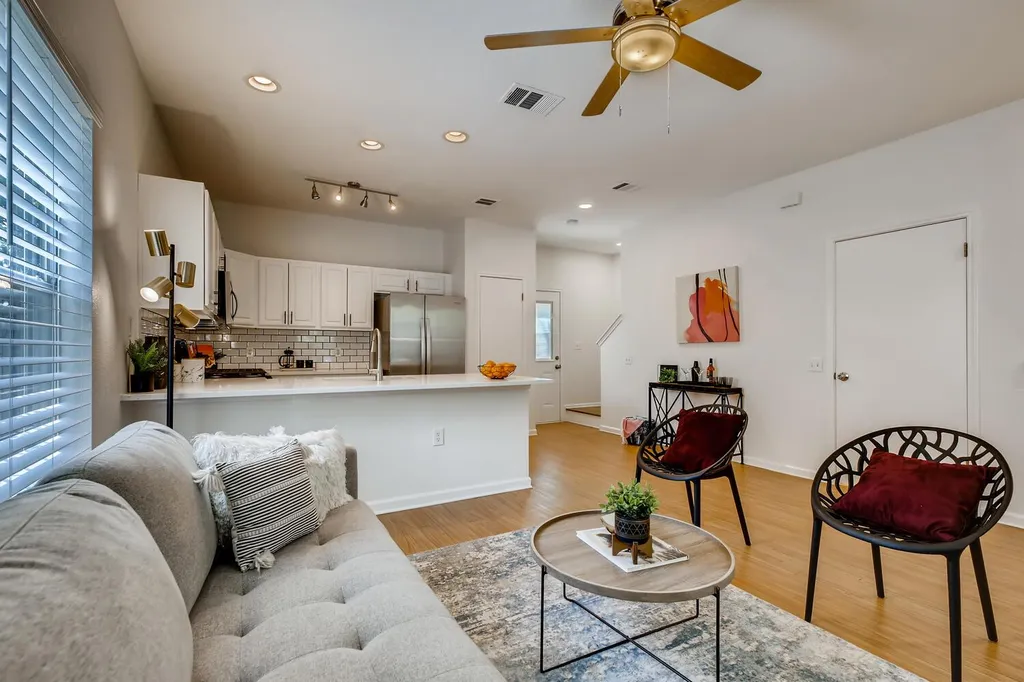1206 Maple Avenue Austin TX 78702